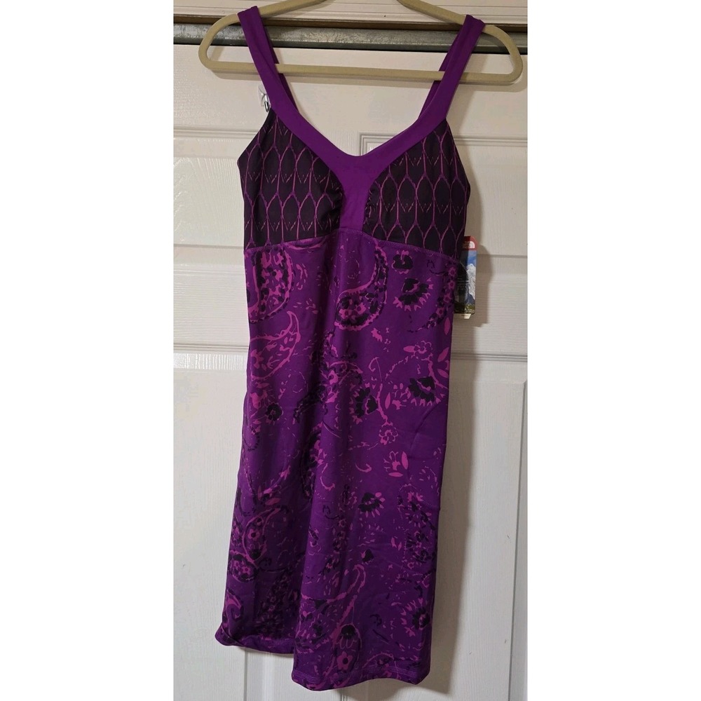 The North Face Purple Paisley Athletic Dress Built-In Bra, Size Small W / Pocket